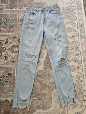 AE Highest Rise Mom Jean